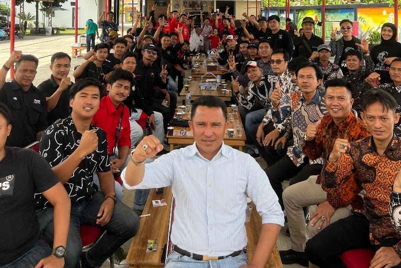 19 Organisasi Perkumpulan dan Asosiasi Komunitas Nyatakan Dukungan Kepada Cabup Parosil Mabsus 19 Organisasi Perkumpulan dan Asosiasi Komunitas Nyatakan Dukungan Kepada Cabup Parosil Mabsus