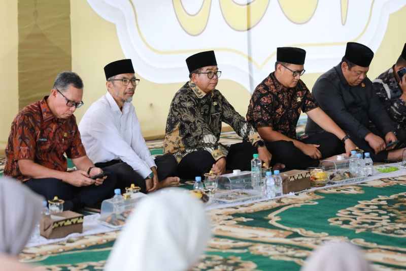 Pj. Gubernur Lampung: Kepentingan Politik Tidak Boleh Ganggu Pelayanan Publik Pj. Gubernur Lampung: Kepentingan Politik Tidak Boleh Ganggu Pelayanan Publik