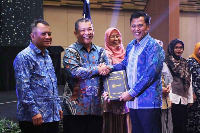 Darmajaya Mendominasi! 7 Penghargaan dan Pengakuan Khusus Tim IT di LLDIKTI II Award 2024 Darmajaya Mendominasi! 7 Penghargaan dan Pengakuan Khusus Tim IT di LLDIKTI II Award 2024