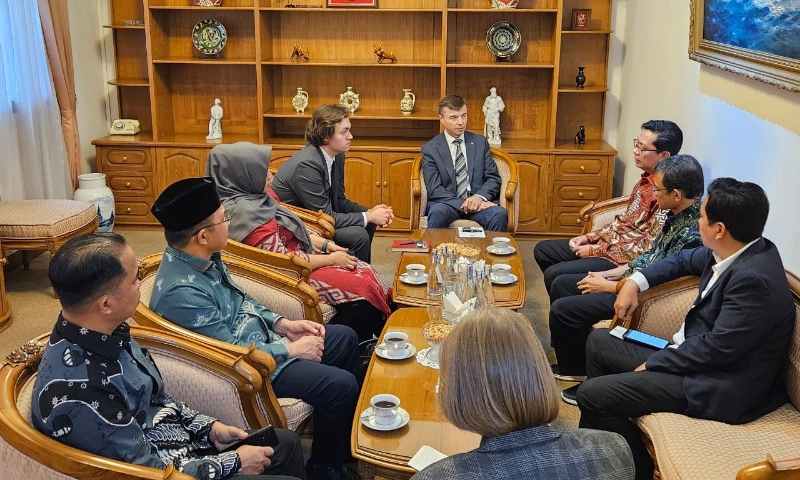 Perluas Jejaring Internasional, Rektor UIN Raden Intan Lampung Gelar Audiensi dengan Duta Besar Rusia Perluas Jejaring Internasional, Rektor UIN Raden Intan Lampung Gelar Audiensi dengan Duta Besar Rusia