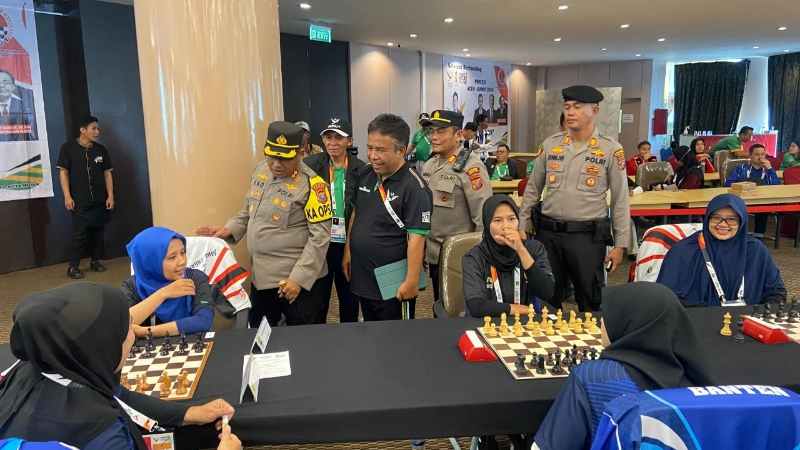 Kapolres Tanah Karo Buka Perlombaan Catur PON XXI Aceh-Sumut di Hotel Mickey Holiday Berastagi Kapolres Tanah Karo Buka Perlombaan Catur PON XXI Aceh-Sumut di Hotel Mickey Holiday Berastagi