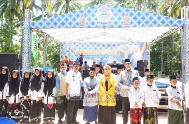 Bupati Pesibar Apresiasi Masyarakat Sunda Dalam Melestarikan Kebudayaanya Bupati Pesibar Apresiasi Masyarakat Sunda Dalam Melestarikan Kebudayaanya