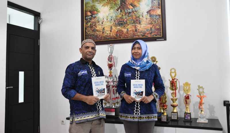 Buku Social Media Marketing : Wawasan Terbaik untuk Menaklukkan Bisnis Online! Buku Social Media Marketing : Wawasan Terbaik untuk Menaklukkan Bisnis Online!