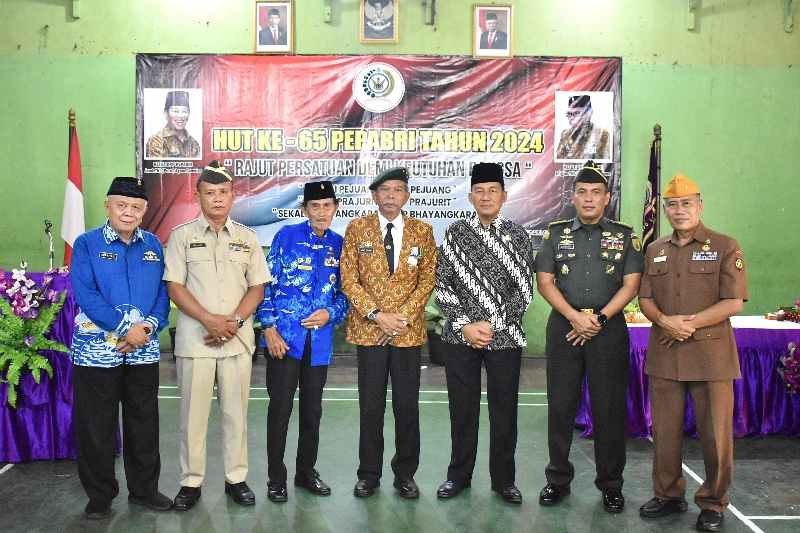 Kasrem 043/Gatam Hadiri Syukuran HUT Ke-65 Pepabri Tahun 2024 Kasrem 043/Gatam Hadiri Syukuran HUT Ke-65 Pepabri Tahun 2024