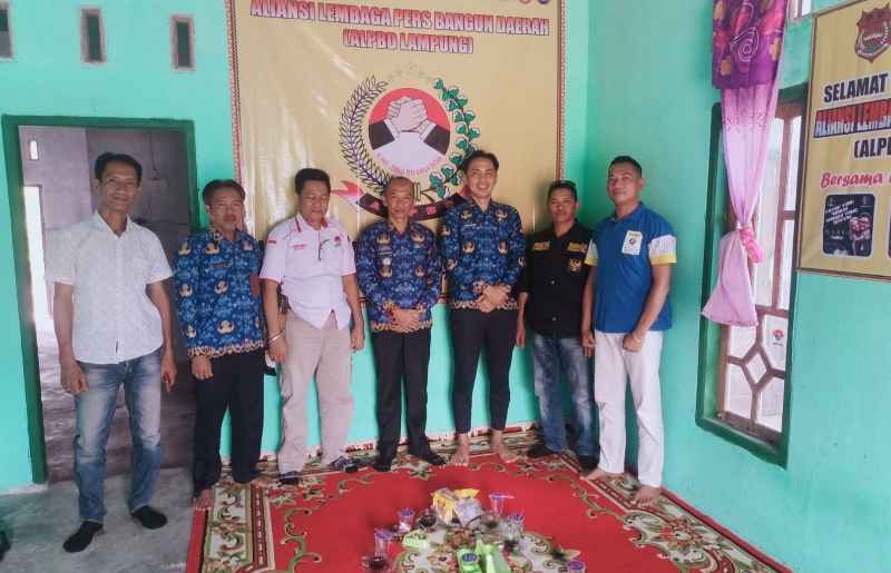 Wakili Pj. Bupati Tuba, Kadis Kominfo Kunjungi Kantor ALPBD Lampung Wakili Pj. Bupati Tuba, Kadis Kominfo Kunjungi Kantor ALPBD Lampung