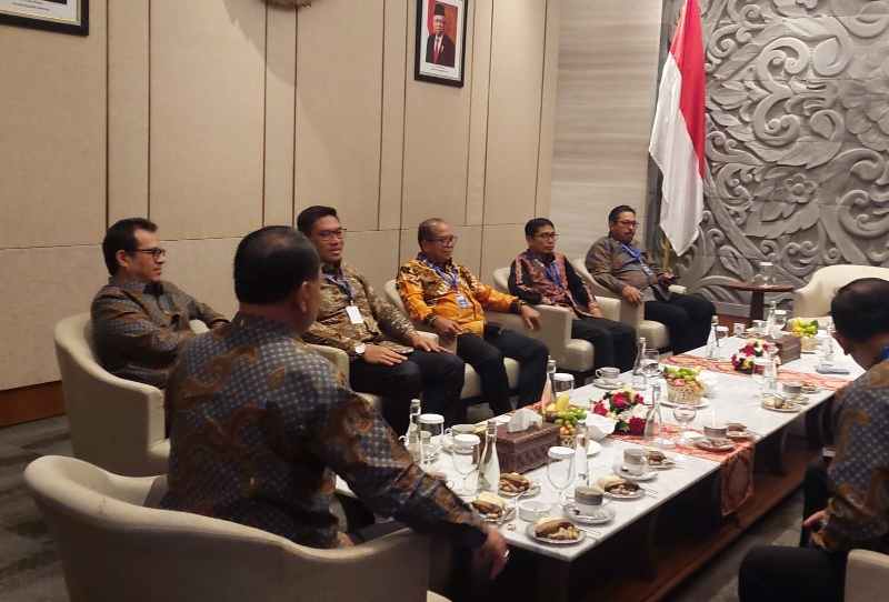 Pj. Gubernur Samsudin Hadiri Temu Bisnis Percepatan Peningkatan Penggunaan Produk Dalam Negeri ke-8 Pj. Gubernur Samsudin Hadiri Temu Bisnis Percepatan Peningkatan Penggunaan Produk Dalam Negeri ke-8