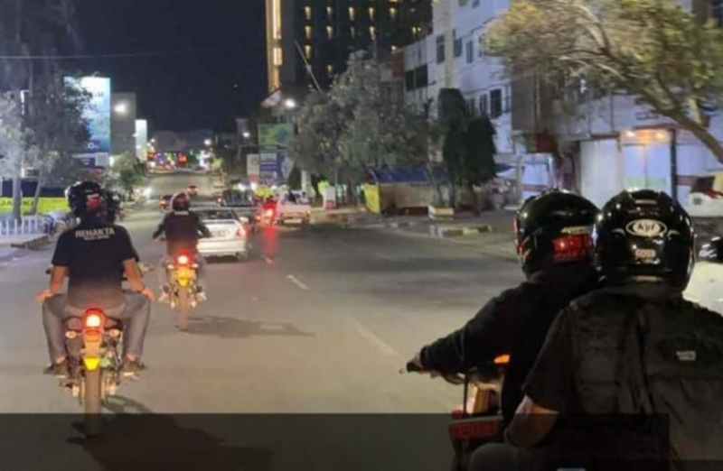 Kembali Turun ke Jalan, Ditreskrimum Polda Lampung Gelar Patroli Hunting dan Dialogis Humanis Kembali Turun ke Jalan, Ditreskrimum Polda Lampung Gelar Patroli Hunting dan Dialogis Humanis