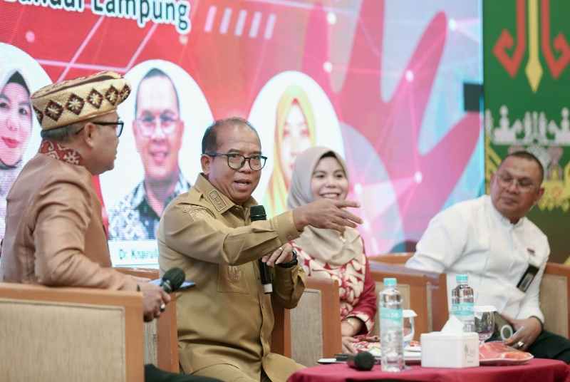 Pj. Gubernur Samsudin Jadi Narasumber FGD tentang Transformasi Pendidikan Digital di Masa Depan Pj. Gubernur Samsudin Jadi Narasumber FGD tentang Transformasi Pendidikan Digital di Masa Depan