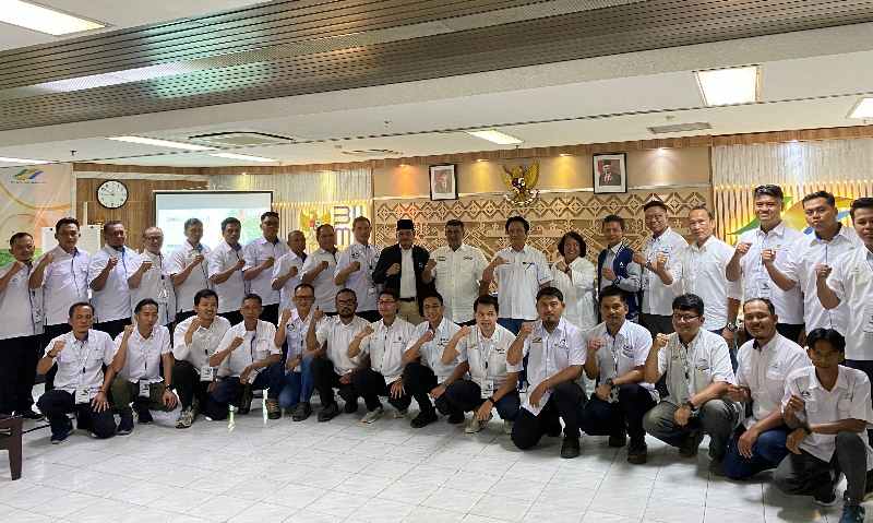 Pelatihan Asisten PTPN I: “Imbangi Kerja Keras Lini Lapangan” Pelatihan Asisten PTPN I: “Imbangi Kerja Keras Lini Lapangan”