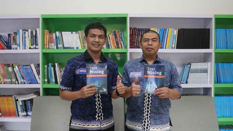Bongkar Rahasia di Balik Data! Dosen Darmajaya Rilis Buku Revolusioner tentang Text Mining Bongkar Rahasia di Balik Data! Dosen Darmajaya Rilis Buku Revolusioner tentang Text Mining