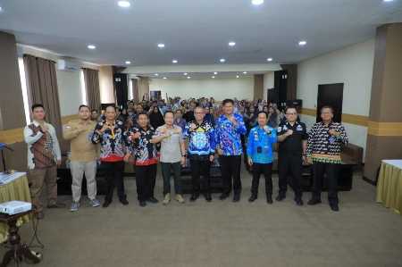 Bimtek Sosialisasi Implementasi Perizinan Berusaha Berbasis Risiko, Sukses Digelar. Bimtek Sosialisasi Implementasi Perizinan Berusaha Berbasis Risiko, Sukses Digelar.