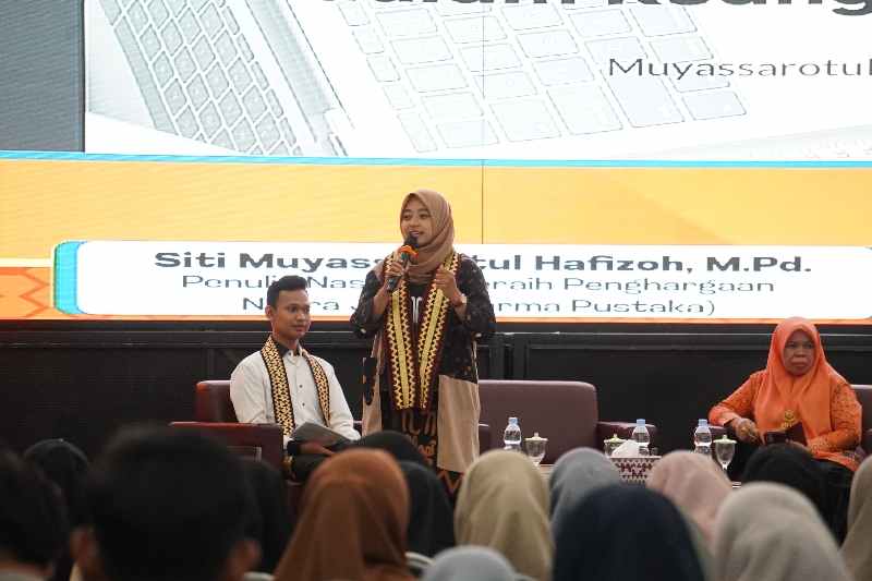 Stadium General UIN RIL Angkat Tema Psychowriting: Menulis sebagai Media Kritik dalam Ruang Demokrasi Stadium General UIN RIL Angkat Tema Psychowriting: Menulis sebagai Media Kritik dalam Ruang Demokrasi