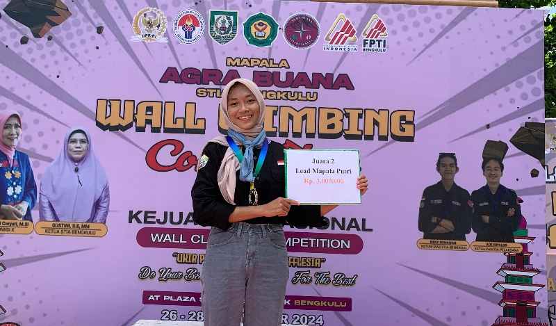 Kejurnas Panjat Tebing Bengkulu Hantarkan Mahasiswa UIN RIL Raih Medali Perak Kejurnas Panjat Tebing Bengkulu Hantarkan Mahasiswa UIN RIL Raih Medali Perak