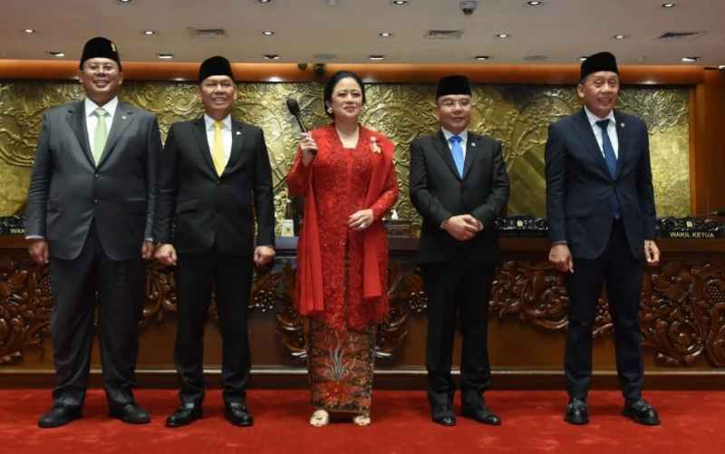 Pimpinan DPR, DPD dan MPR RI Periode 2024-2029 Secara Resmi Telah Ditetapkan Pimpinan DPR, DPD dan MPR RI Periode 2024-2029 Secara Resmi Telah Ditetapkan