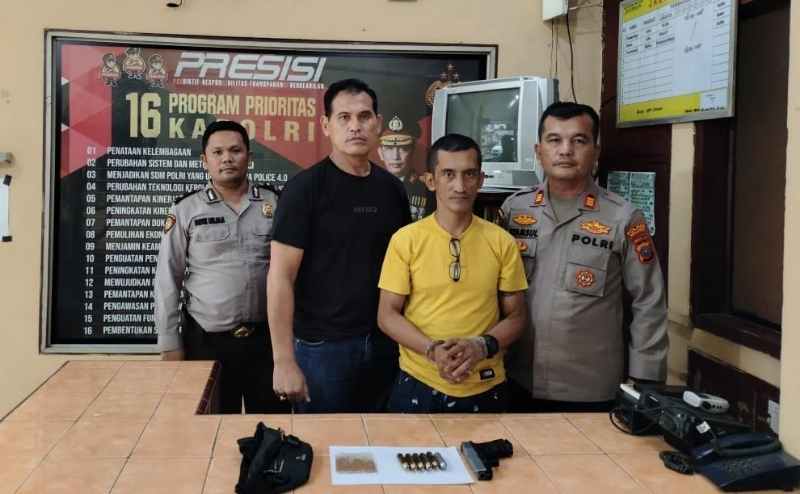 Pelaku Penembakan di Tapian Dolok Diamankan Polsek Serbelawan Pelaku Penembakan di Tapian Dolok Diamankan Polsek Serbelawan