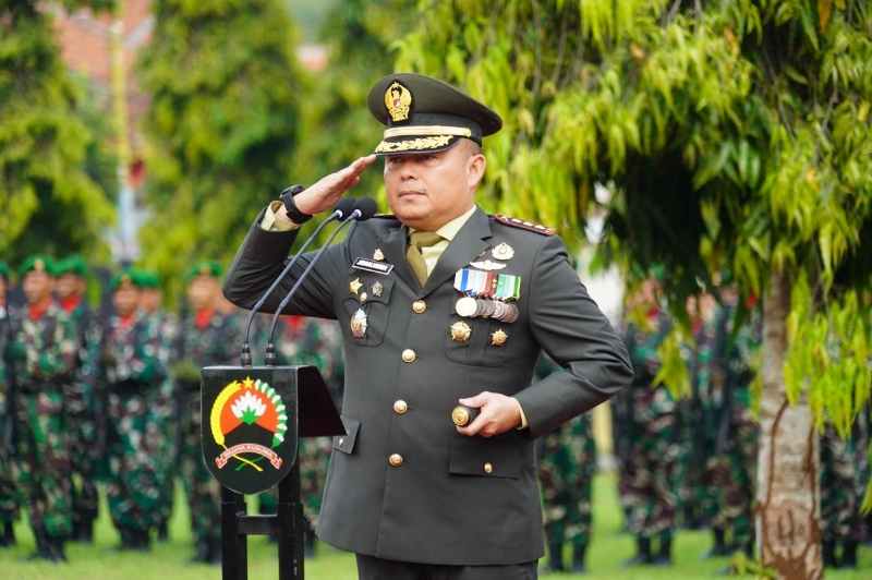 Danrem 071/Wijayakusuma Pimpin Ziarah HUT Ke-79 TNI Danrem 071/Wijayakusuma Pimpin Ziarah HUT Ke-79 TNI