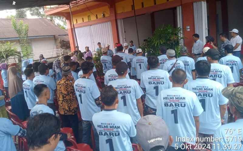 Helmi Hasan Kukuhkan Tim Pemenangan Paslon no 01 Kecamatan Kelam Tengah Helmi Hasan Kukuhkan Tim Pemenangan Paslon no 01 Kecamatan Kelam Tengah