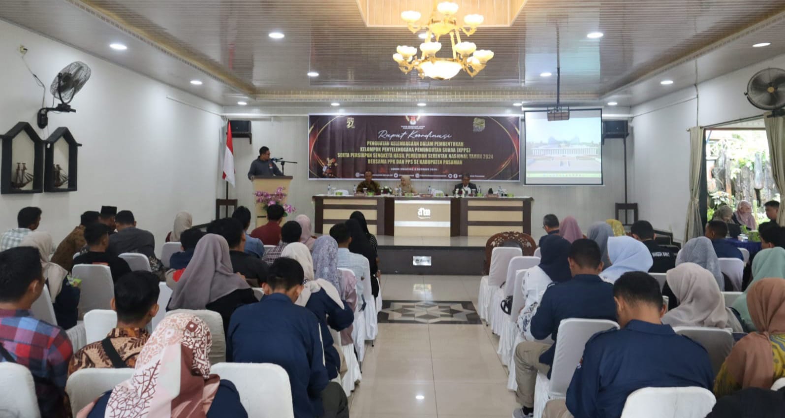 KPU Pasaman Gelar Rakor Penguatan Kelembagaan Bersama PPK dan PPS KPU Pasaman Gelar Rakor Penguatan Kelembagaan Bersama PPK dan PPS