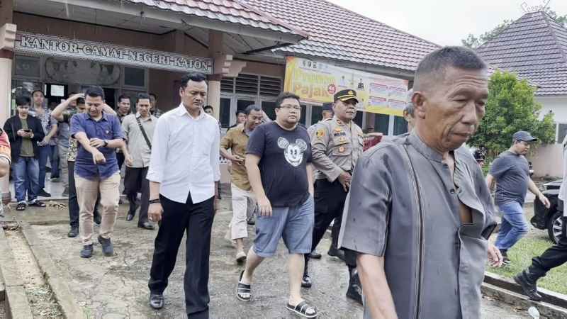 Kasus Camat Negeri Katon Langgar Netralitas ASN pada Pilkada Kini Ditangani Polisi Kasus Camat Negeri Katon Langgar Netralitas ASN pada Pilkada Kini Ditangani Polisi