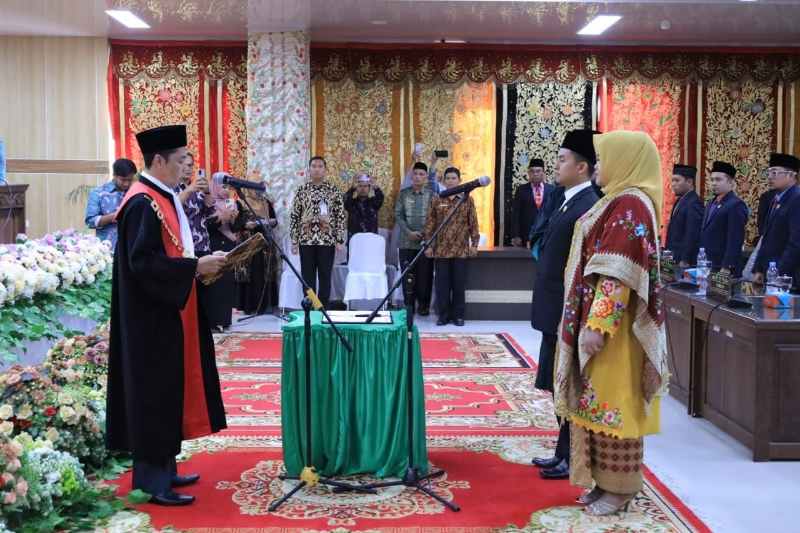 DPRD Gelar Paripurna, Nelfri Afandi Resmi Pimpin DPRD Pasaman 2014 – 2029 DPRD Gelar Paripurna, Nelfri Afandi Resmi Pimpin DPRD Pasaman 2014 – 2029