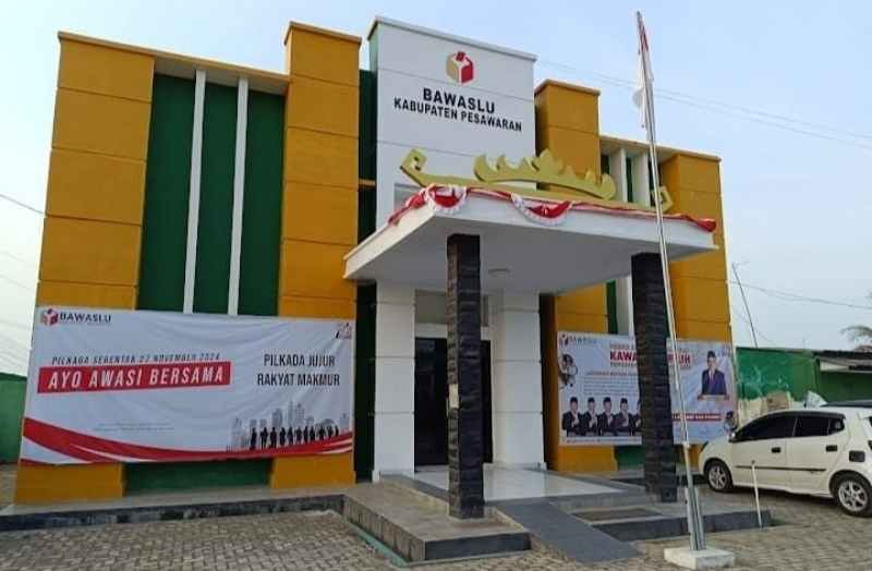 Ada Dugaan Keberpihakan Kepada Satu Paslon, Muhlis Akan Laporkan Bawaslu ke DKPP & Kapolri Ada Dugaan Keberpihakan Kepada Satu Paslon, Muhlis Akan Laporkan Bawaslu ke DKPP & Kapolri