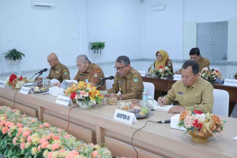 Basarin Yunus Pimpin Rakorpem Bulan Oktober 2024 Basarin Yunus Pimpin Rakorpem Bulan Oktober 2024