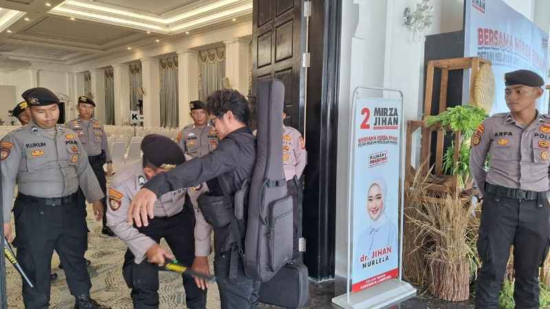 Pastikan Kampanye Berjalan Aman, Satgas OMP Sterilkan Lokasi Kampanye Calon Gubernur 2024 Pastikan Kampanye Berjalan Aman, Satgas OMP Sterilkan Lokasi Kampanye Calon Gubernur 2024