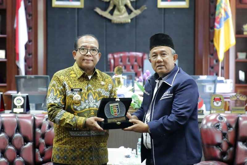 Pj. Gubernur Samsudin Dorong Anggota JMSI Lampung menjadi Media yang Kredibel dan Inovatif Pj. Gubernur Samsudin Dorong Anggota JMSI Lampung menjadi Media yang Kredibel dan Inovatif