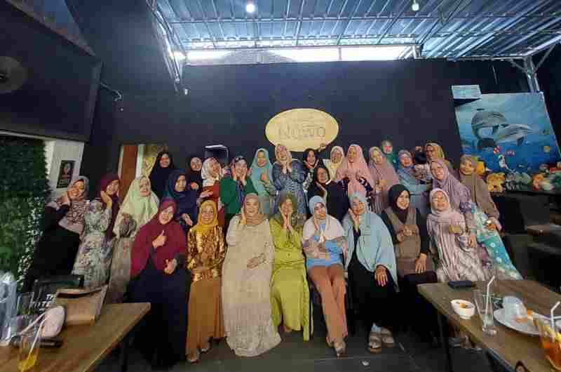 Pengajian Rutin Forhati, “Menjadi Perempuan Sukses di Dunia dan Akhirat” Pengajian Rutin Forhati, “Menjadi Perempuan Sukses di Dunia dan Akhirat”