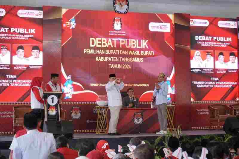 Debat Publik Pertama Calon Bupati dan Wakil Bupati Tanggamus: Ini Visi dan Misinya Debat Publik Pertama Calon Bupati dan Wakil Bupati Tanggamus: Ini Visi dan Misinya