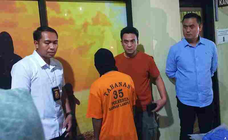 Polresta Bandar Lampung Tangkap Pelaku Dugaan Asusila Terhadap Anak Polresta Bandar Lampung Tangkap Pelaku Dugaan Asusila Terhadap Anak