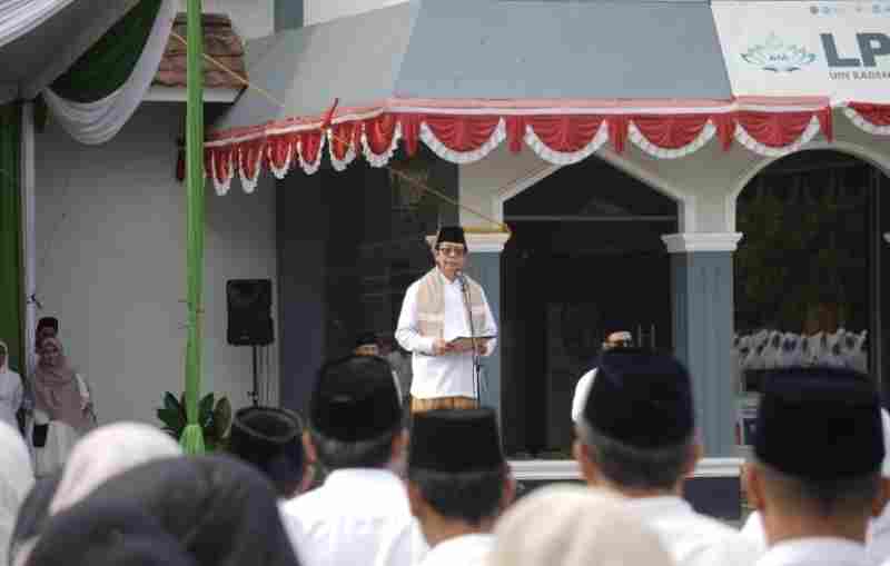 Apel Hari Santri 2024, Rektor UIN Raden Intan Pesankan Berjuang dengan Angkat Pena Apel Hari Santri 2024, Rektor UIN Raden Intan Pesankan Berjuang dengan Angkat Pena
