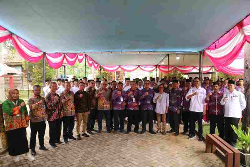 PJ. Bupati Drs. Nukman Hadiri Pelantikan Persatuan Perangkat Desa Indonesia (PPDI) Lampung Barat 2024 PJ. Bupati Drs. Nukman Hadiri Pelantikan Persatuan Perangkat Desa Indonesia (PPDI) Lampung Barat 2024