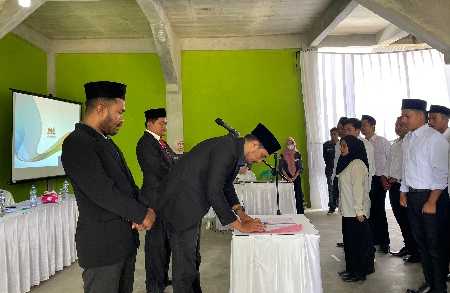 Panwaslu Pagelaran Utara Gelar Pelantikan dan Pembekalan PTPS Panwaslu Pagelaran Utara Gelar Pelantikan dan Pembekalan PTPS