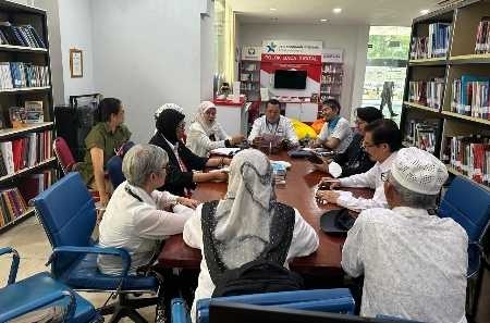 Anggota Komisioner KTKI yang Diberhentikan Kembali Sambangi Kantor Ombusman RI Anggota Komisioner KTKI yang Diberhentikan Kembali Sambangi Kantor Ombusman RI