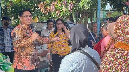 Pemkot Tebing Tinggi Gelar Pasar Murah, Warga Antusias Hadapi Lonjakan Harga Pemkot Tebing Tinggi Gelar Pasar Murah, Warga Antusias Hadapi Lonjakan Harga