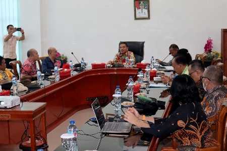 Kabupaten Sintang Belajar dari Tebing Tinggi Tingkatkan Kinerja TPAKD Kabupaten Sintang Belajar dari Tebing Tinggi Tingkatkan Kinerja TPAKD