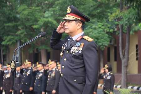 Hari Pahlawan 2024: Wakapolda Lampung Gaungkan Nilai Kepahlawanan untuk Indonesia Maju Hari Pahlawan 2024: Wakapolda Lampung Gaungkan Nilai Kepahlawanan untuk Indonesia Maju