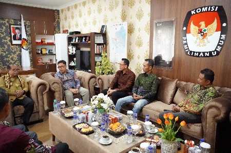 Penjabat Gubernur Lampung Imbau Masyarakat Sukseskan Pilkada 2024 dengan Damai dan Berintegritas Penjabat Gubernur Lampung Imbau Masyarakat Sukseskan Pilkada 2024 dengan Damai dan Berintegritas