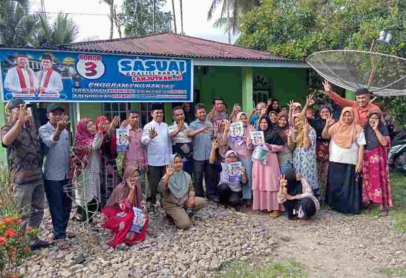 Dukungan Ibu-ibu Pada Pasangan SASUAI Semakin Tak Terbendung Dukungan Ibu-ibu Pada Pasangan SASUAI Semakin Tak Terbendung