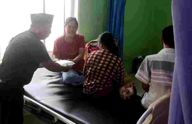 PWI Pringsewu Berbagi Ratusan Nasi Bungkus PWI Pringsewu Berbagi Ratusan Nasi Bungkus