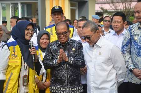 Pj. Gubernur Lampung Dampingi Menko Bidang Pangan Resmikan Pasar Natar Pj. Gubernur Lampung Dampingi Menko Bidang Pangan Resmikan Pasar Natar