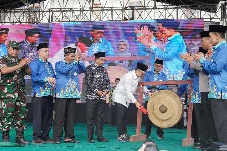 Pj. Gubernur Lampung Hadiri Pembukaan PORSADINAS VI 2024, Wadah Santri Berprestasi dan Berakhlak Mulia Pj. Gubernur Lampung Hadiri Pembukaan PORSADINAS VI 2024, Wadah Santri Berprestasi dan Berakhlak Mulia