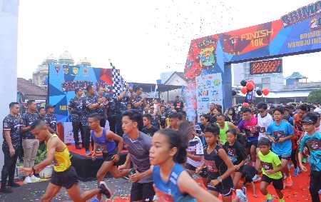 Semarak Brimob Run 2024: Ribuan Peserta Meriahkan HUT Brimob Ke-79 di Lampung Semarak Brimob Run 2024: Ribuan Peserta Meriahkan HUT Brimob Ke-79 di Lampung