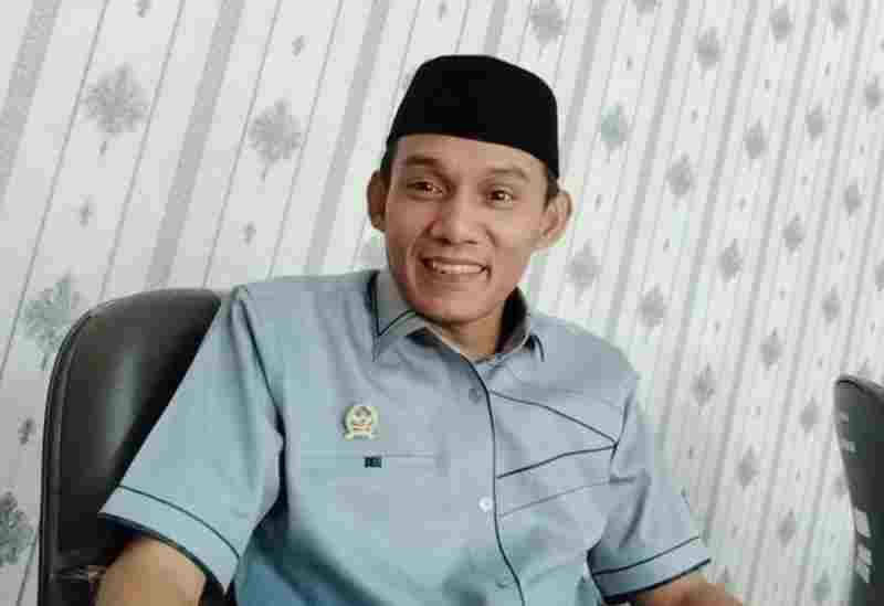 Ketua Komisi IV DPRD Tanggamus “Ancam Pidanakan” ASN yang Tidak Menjaga Netralitas dalam Pilkada Ketua Komisi IV DPRD Tanggamus “Ancam Pidanakan” ASN yang Tidak Menjaga Netralitas dalam Pilkada