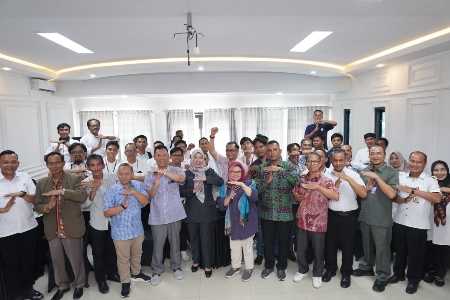 LUKW Moestopo bersama Pemkab Tubaba Luluskan 24 Wartawan Kompeten LUKW Moestopo bersama Pemkab Tubaba Luluskan 24 Wartawan Kompeten