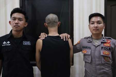 Satresnarkoba Polres Tanggamus Bekuk Tersangka dan Amankan 4,59 Gram Sabu-sabu Satresnarkoba Polres Tanggamus Bekuk Tersangka dan Amankan 4,59 Gram Sabu-sabu