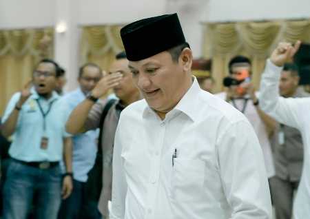 Aries Sandi Darma Putra Tutup Masa Kampanye Dengan Pesan Jaga Kesehatan dan Kekompakan Aries Sandi Darma Putra Tutup Masa Kampanye Dengan Pesan Jaga Kesehatan dan Kekompakan