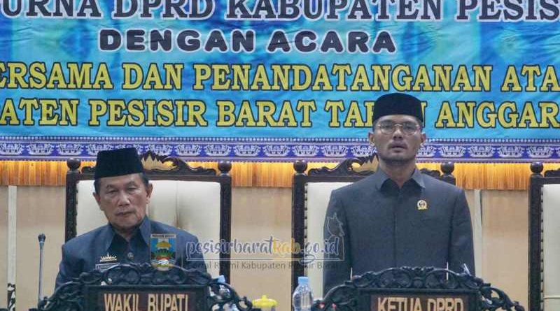 Wabup Pesibar Hadiri Persetujuan Bersama dan Penandatanganan Ranperda APBD Pesibar Tahun 2025 Wabup Pesibar Hadiri Persetujuan Bersama dan Penandatanganan Ranperda APBD Pesibar Tahun 2025
