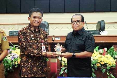 Inflasi Lampung Terus Terjaga, Pj. Gubernur Samsudin: Hasil Kerjasama Yang Solid Dengan TPID Inflasi Lampung Terus Terjaga, Pj. Gubernur Samsudin: Hasil Kerjasama Yang Solid Dengan TPID